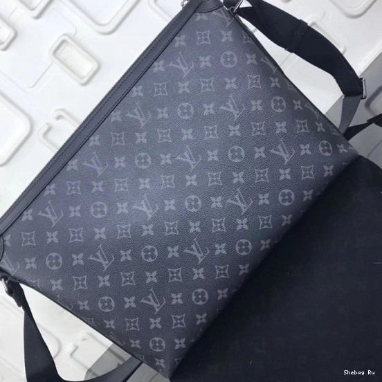 MESSENGER LOUIS MM ODYSSEY VUITTON 0802